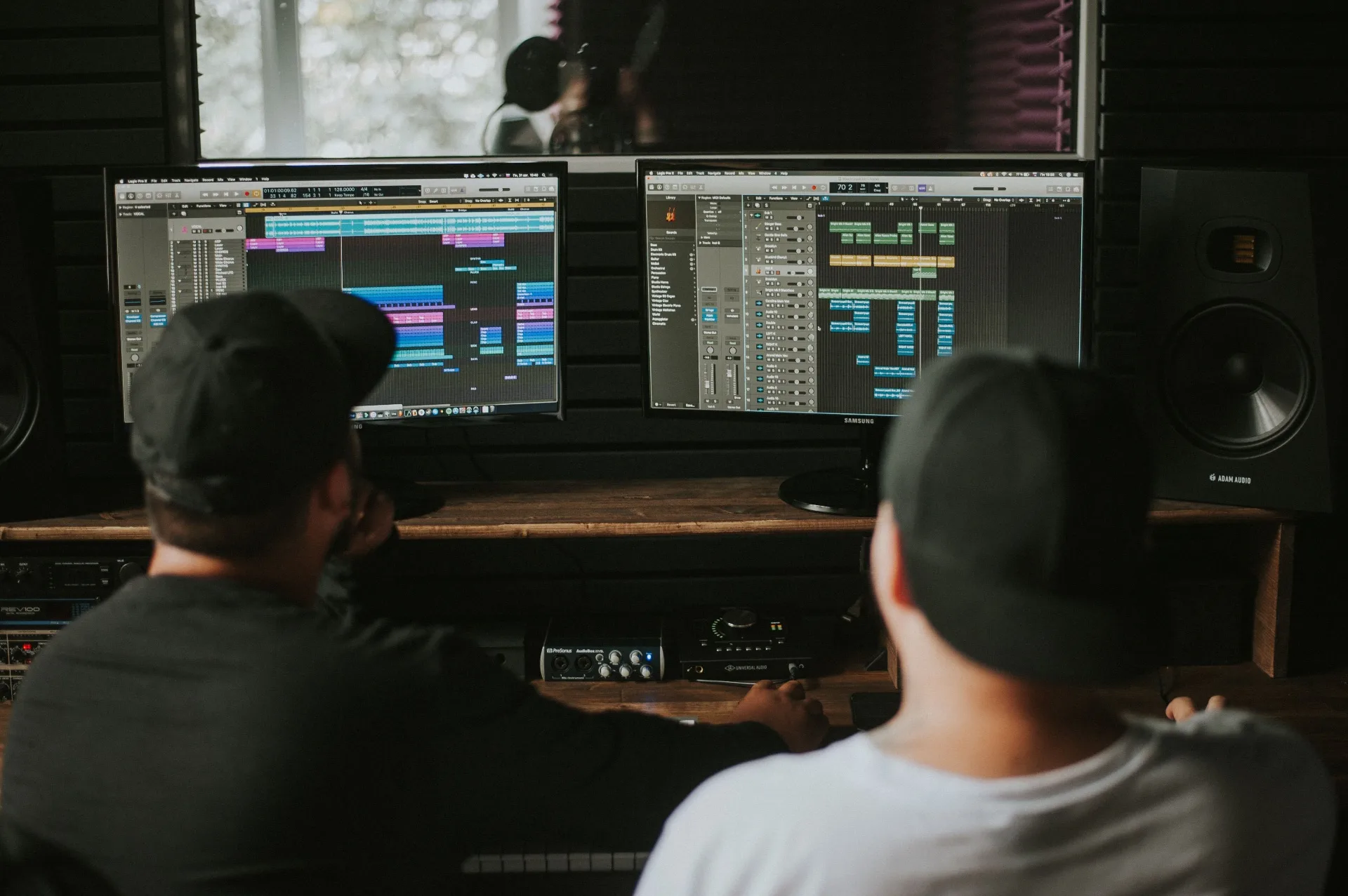 Producers arranging in Logic Pro